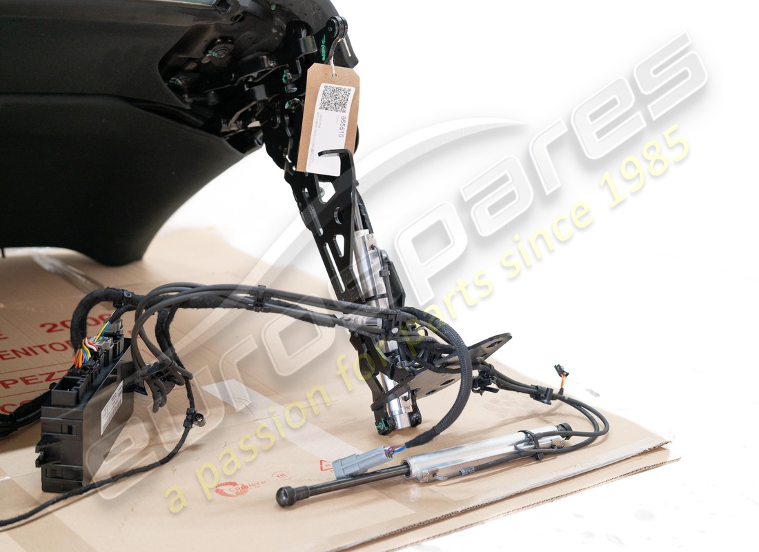 used ferrari roof assembly. part number 865510 (2)