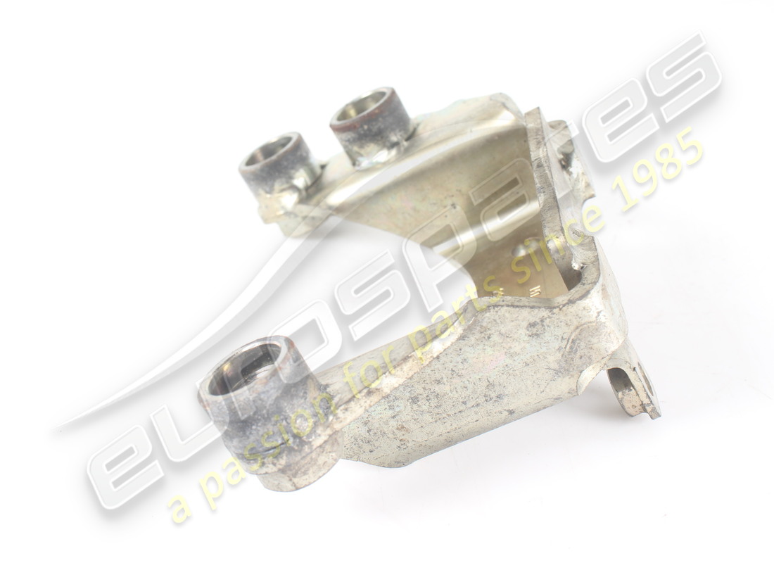 USED FERRARI RH BUSH TRAVEL LIMITER BRACK. PART NUMBER 280020 (2) used ferrari rh bush travel limiter brack. part number 280020 (2)