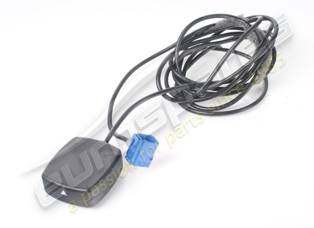 USED Ferrari GLONASS GPS ANTENNA . PART NUMBER 336506 (1) USED Ferrari GLONASS GPS ANTENNA . PART NUMBER 336506 (1)