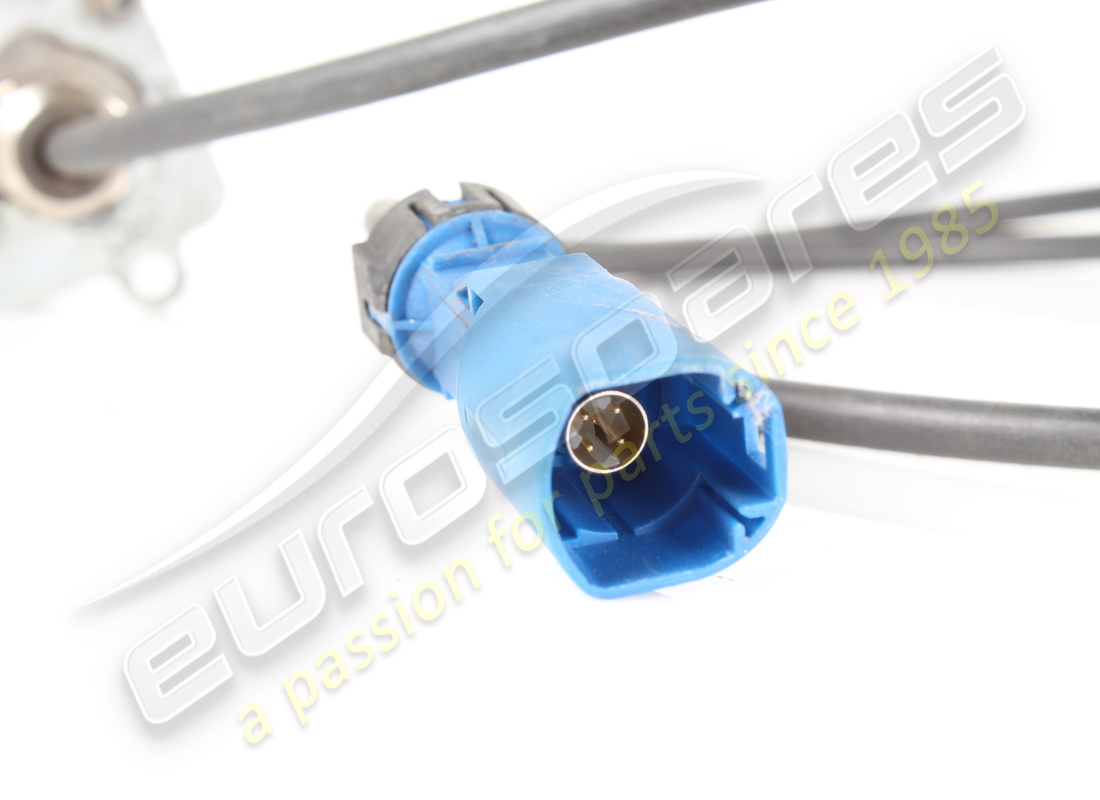 USED FERRARI FRONT DIGITAL PARKING CAMERA. PART NUMBER 325380 (4) used ferrari front digital parking camera. part number 325380 (4)