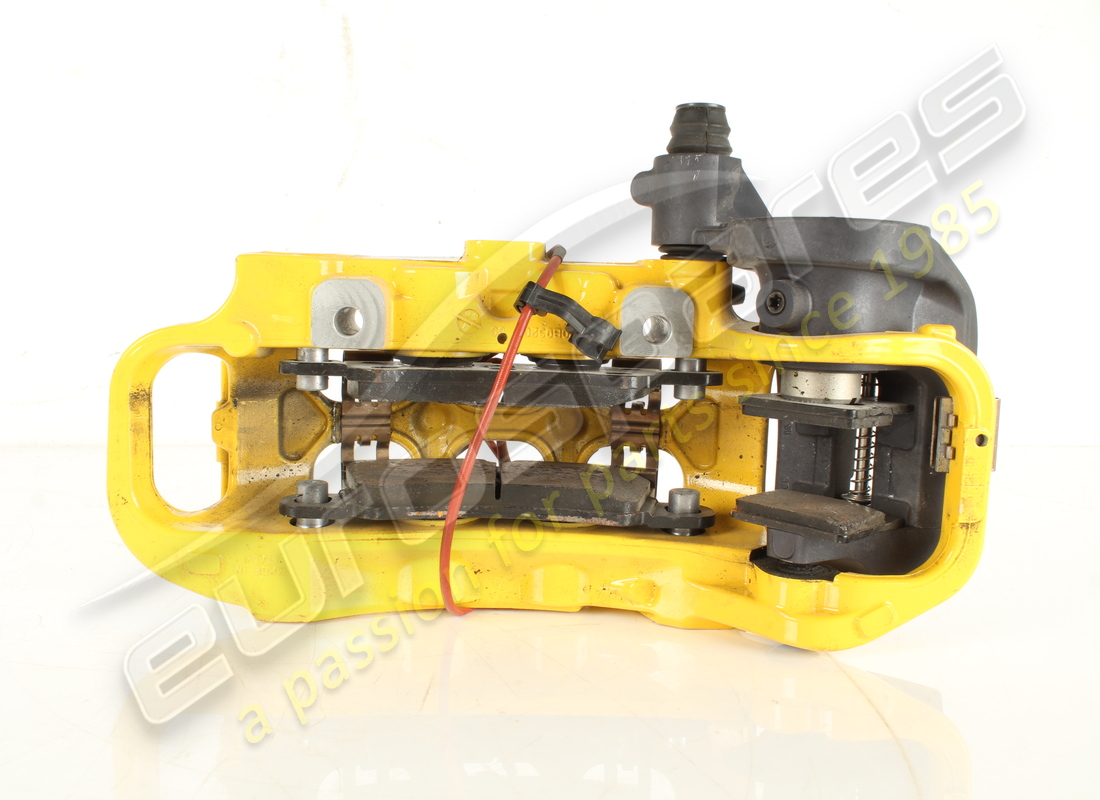 used ferrari rear rh caliper with pads. part number 335719 (3)