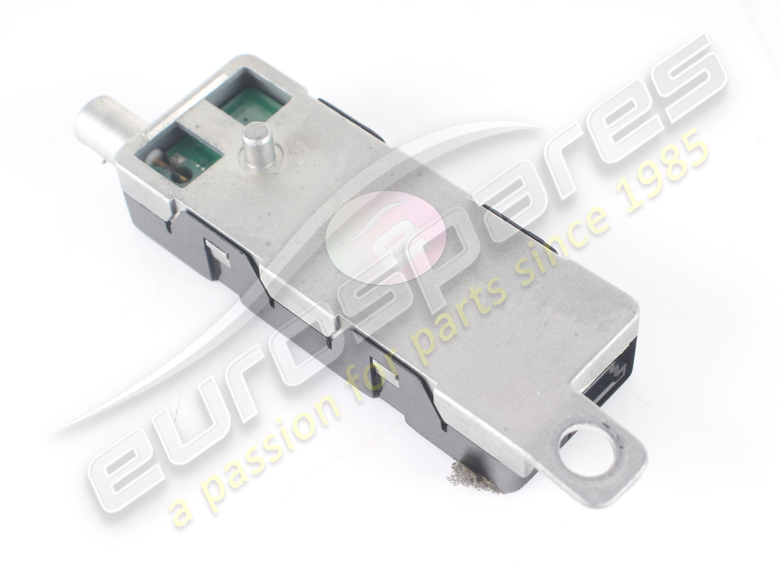 USED FERRARI AM/FM AMPLIFIER. PART NUMBER 277243 (2) used ferrari am/fm amplifier. part number 277243 (2)