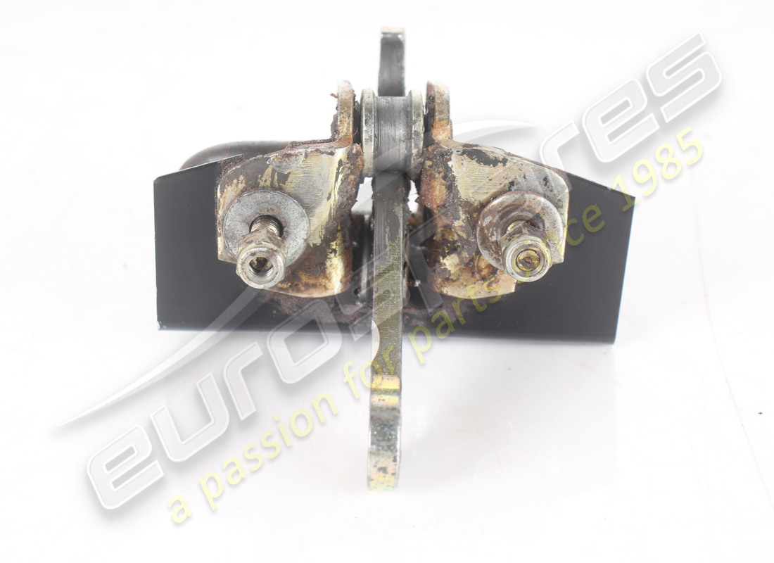 USED FERRARI DOOR CHECK STRAP. PART NUMBER 60666800 (3) used ferrari door check strap. part number 60666800 (3)