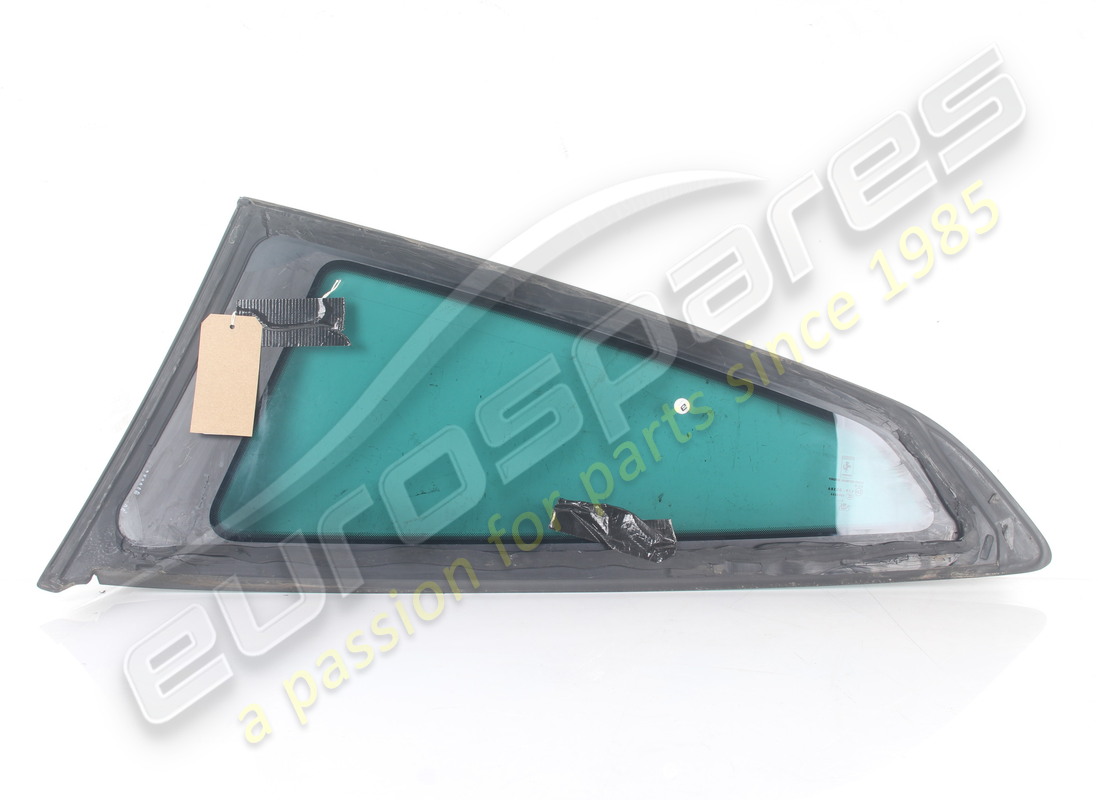 used ferrari rh rear quarterlight. part number 86871100 (3)