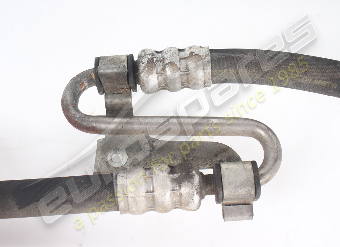 USED FERRARI PIPE FROM PUMP TO STEERING B. PART NUMBER 262353 (4) used ferrari pipe from pump to steering b. part number 262353 (4)