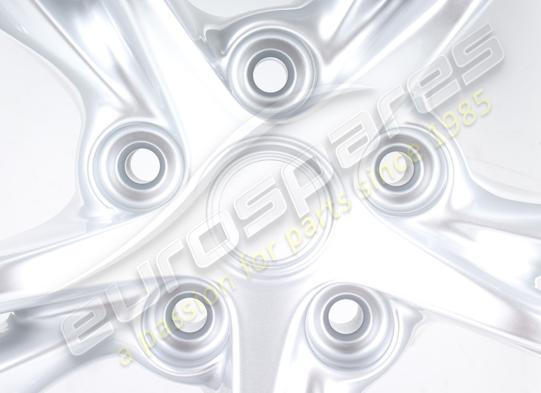 RECONDITIONED FERRARI FRONT WHEEL. PART NUMBER 328456 (3) reconditioned ferrari front wheel. part number 328456 (3)