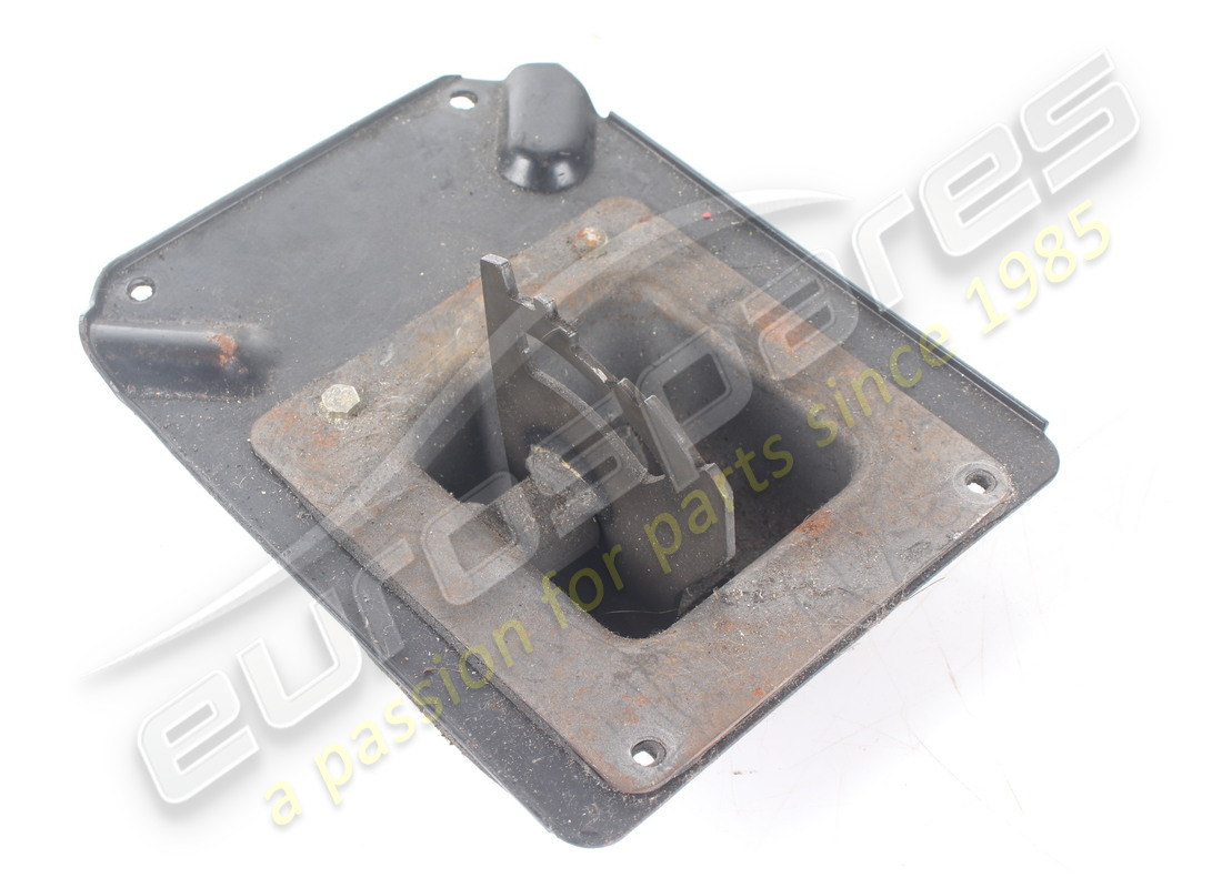 USED Maserati COMPLETE PLATE ON TUNNEL . PART NUMBER 365209151 (1)