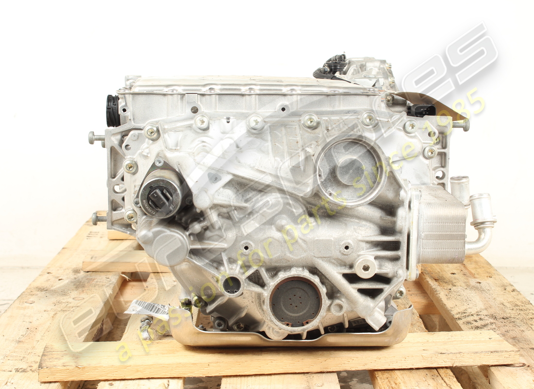 used ferrari complete dct gearbox. part number 954089 (1)