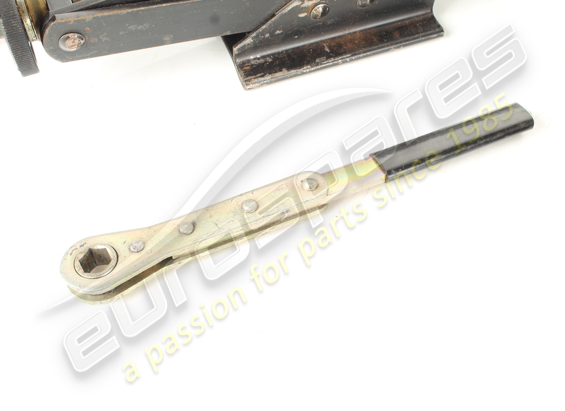 USED FERRARI TOOL KIT. PART NUMBER 138884 (3) used ferrari tool kit. part number 138884 (3)