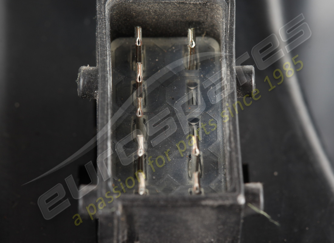 damaged eurospares headlamp. part number eap1392841 (15)