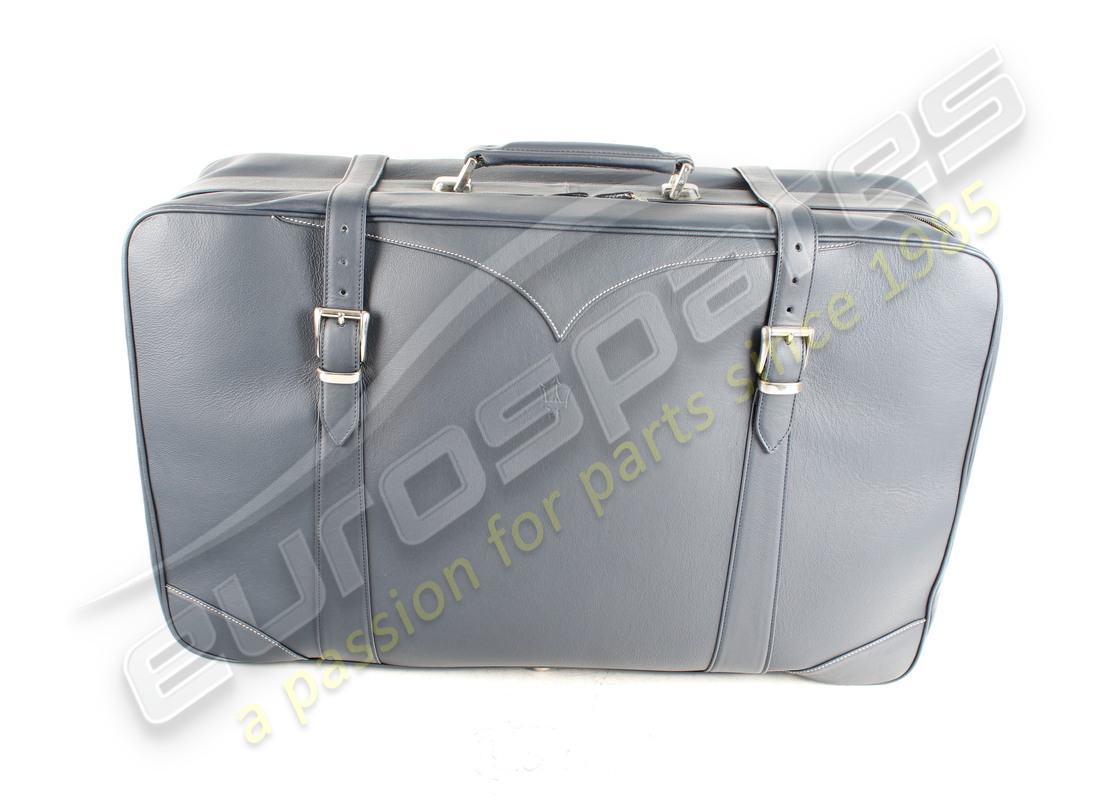 new maserati luggage set. part number 920000346 (3)
