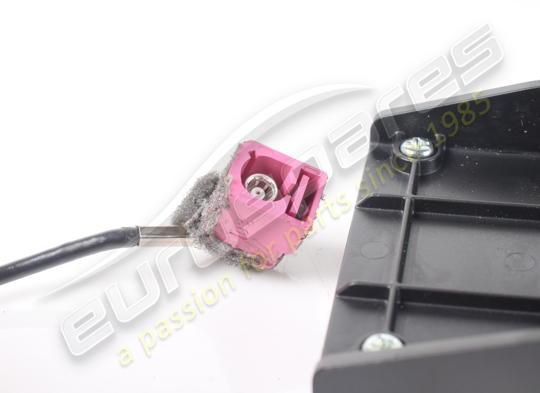 USED FERRARI PASSIVE START ANTENNA. PART NUMBER 925991 (3) used ferrari passive start antenna. part number 925991 (3)