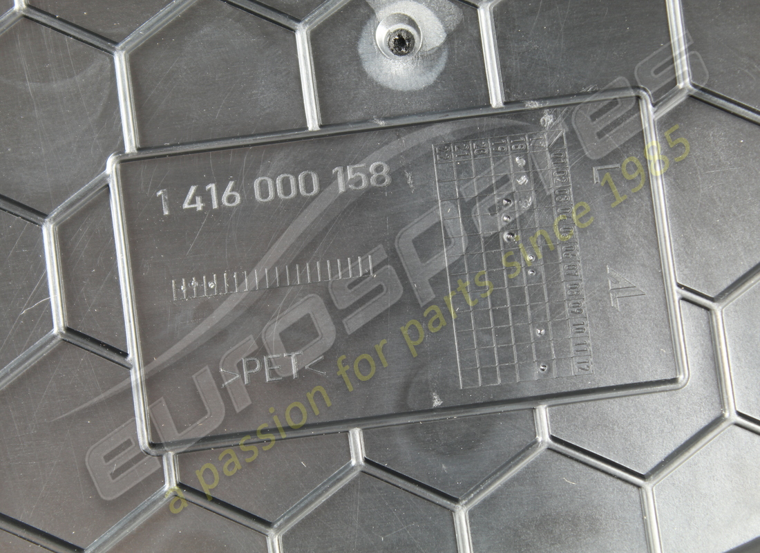 NEW PORSCHE END CAP WITH SEAL. PART NUMBER 992941809 (4) new porsche end cap with seal. part number 992941809 (4)