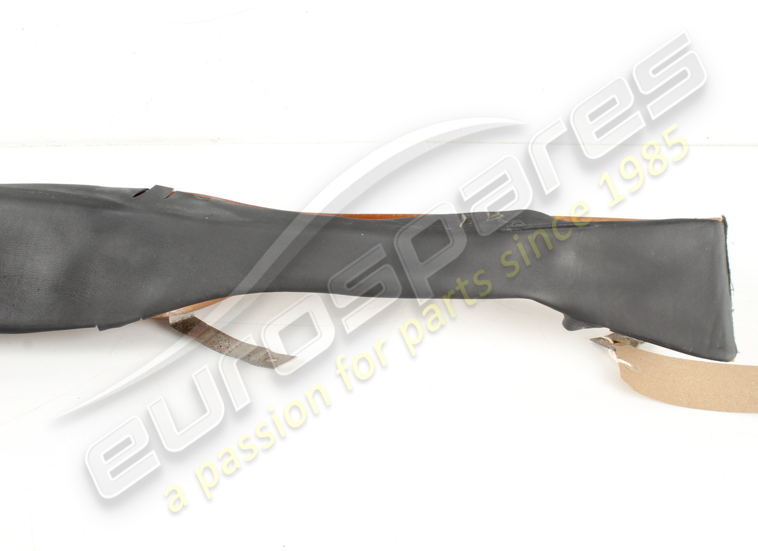 damaged ferrari under rear-window cover. part number 652756.. (3)