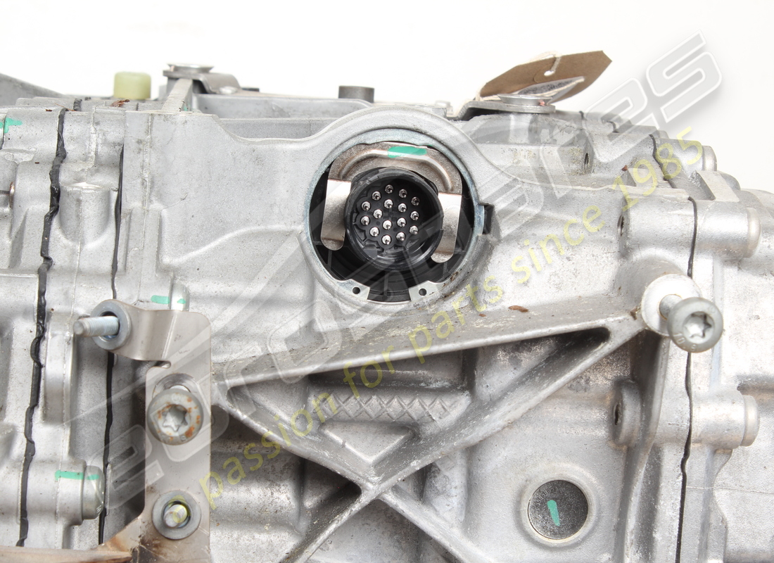 used ferrari complete dct gearbox. part number 790512 (5)