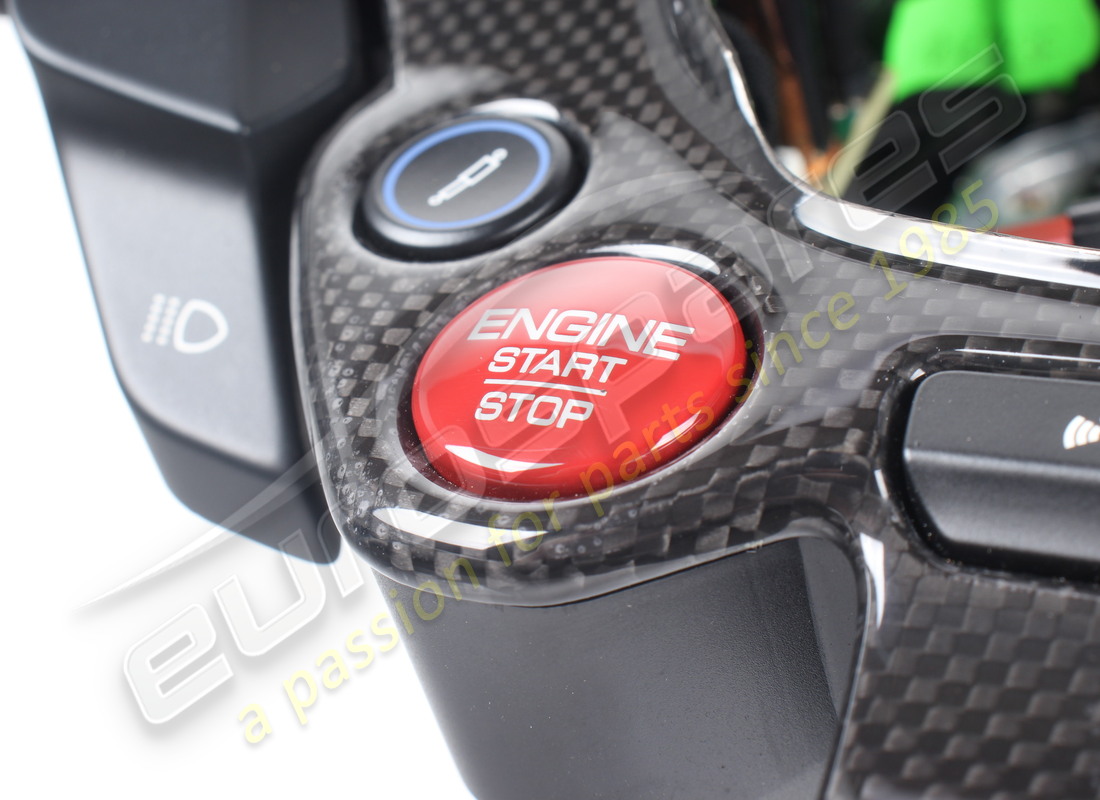 USED FERRARI COMPLETE STEERING WHEEL. PART NUMBER 337540 (7) used ferrari complete steering wheel. part number 337540 (7)