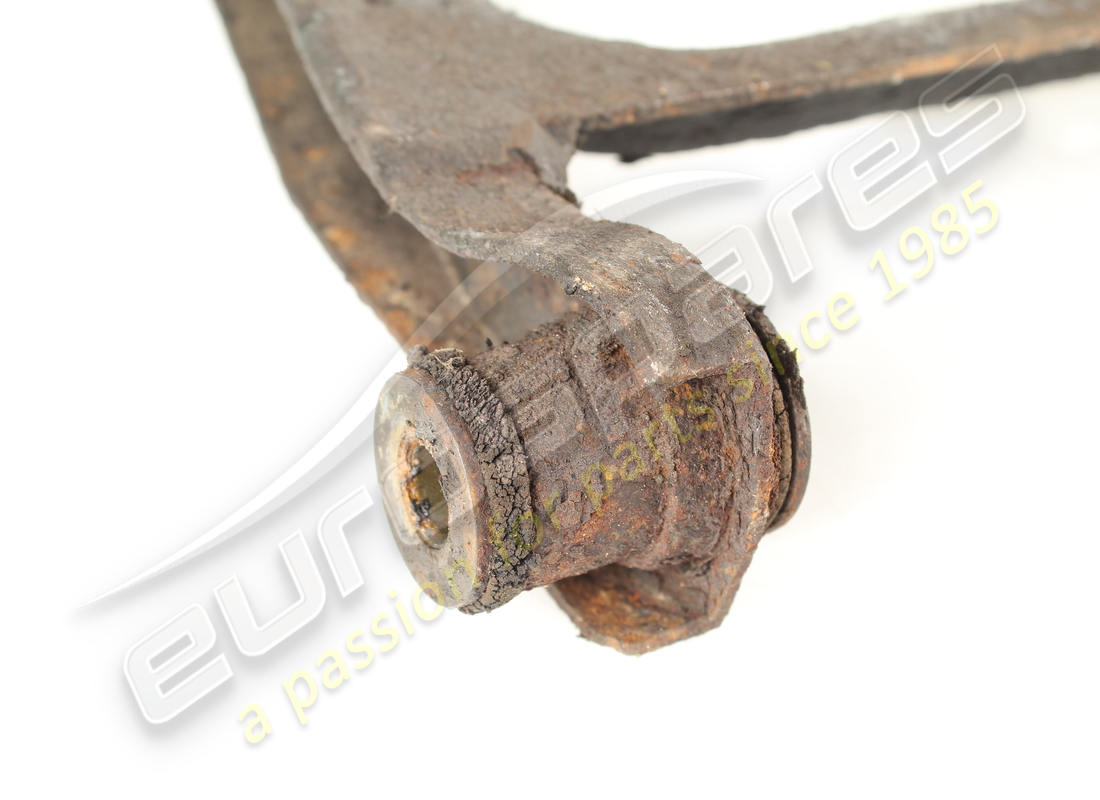 used ferrari rh rear suspension lower lever. part number 117805 (5)