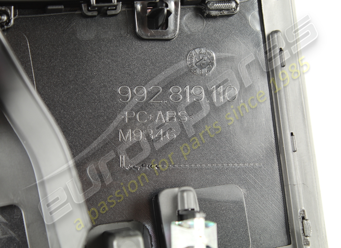 new porsche panel with vent black. part number 992819110c5q0 (4)
