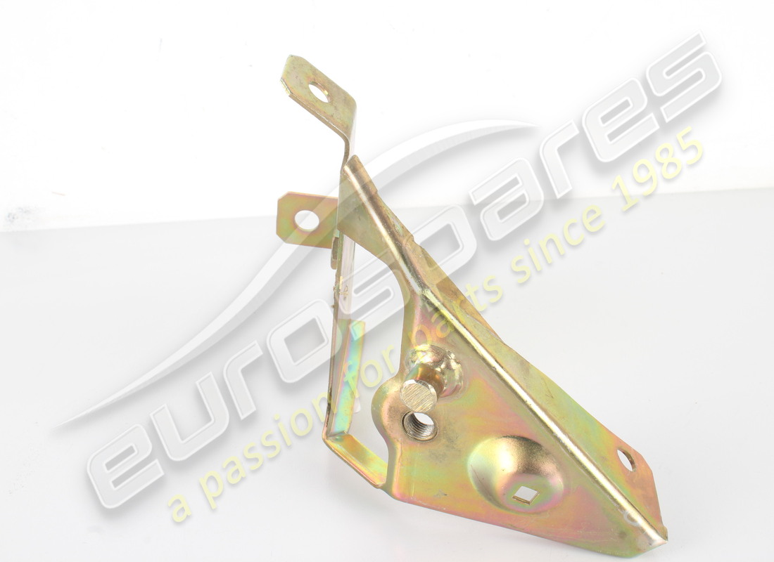 new ferrari rh bracket. part number 66401300 (3)