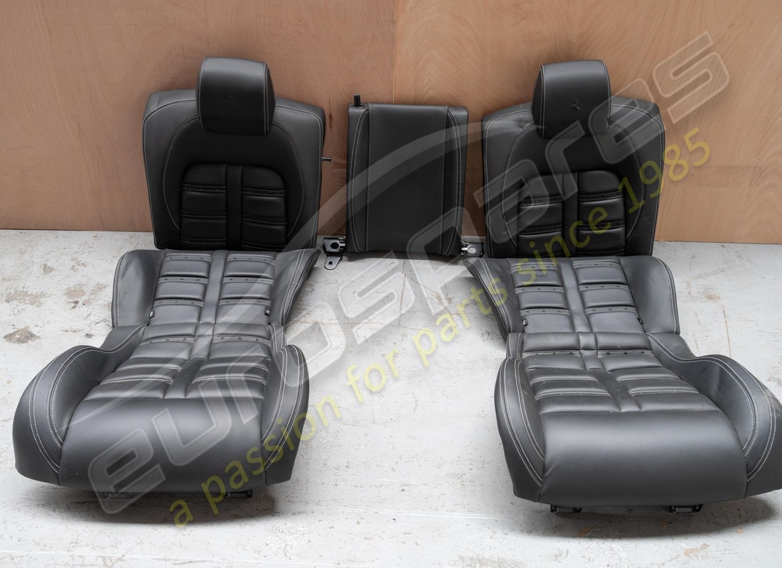 USED FERRARI COMPLETE SEAT SET. PART NUMBER EAP1558688 (24) used ferrari complete seat set. part number eap1558688 (24)