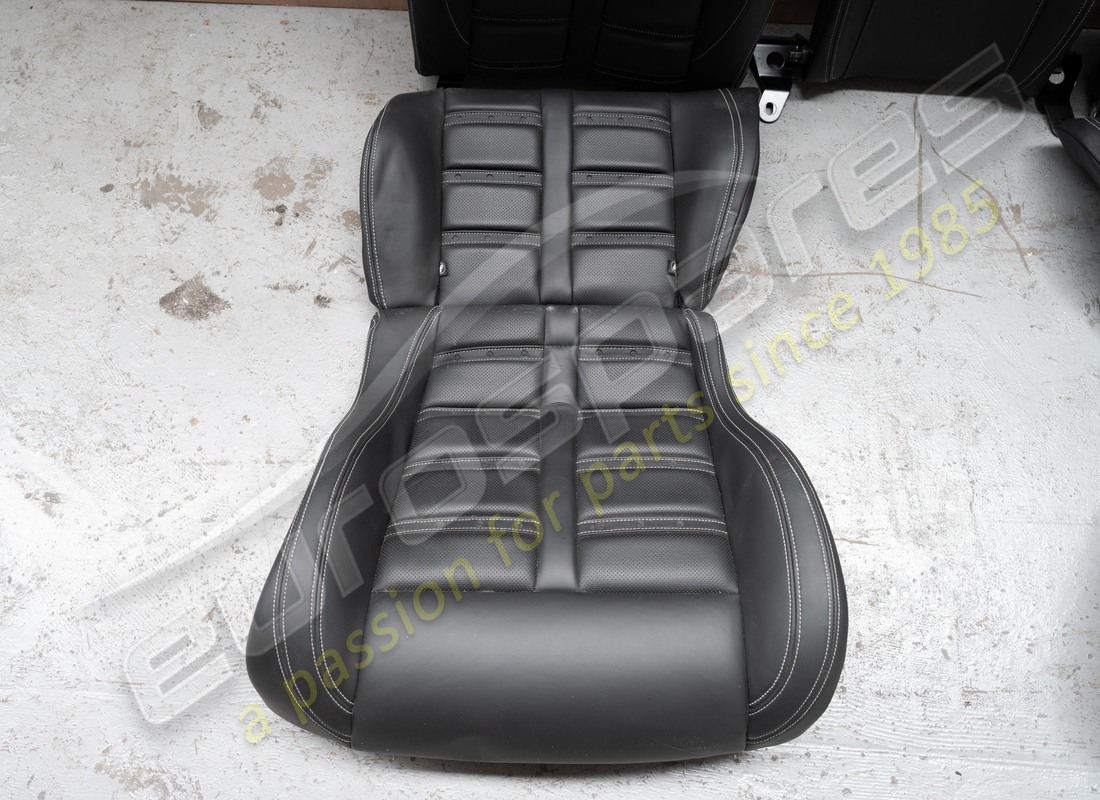 USED FERRARI COMPLETE SEAT SET. PART NUMBER EAP1558688 (25) used ferrari complete seat set. part number eap1558688 (25)