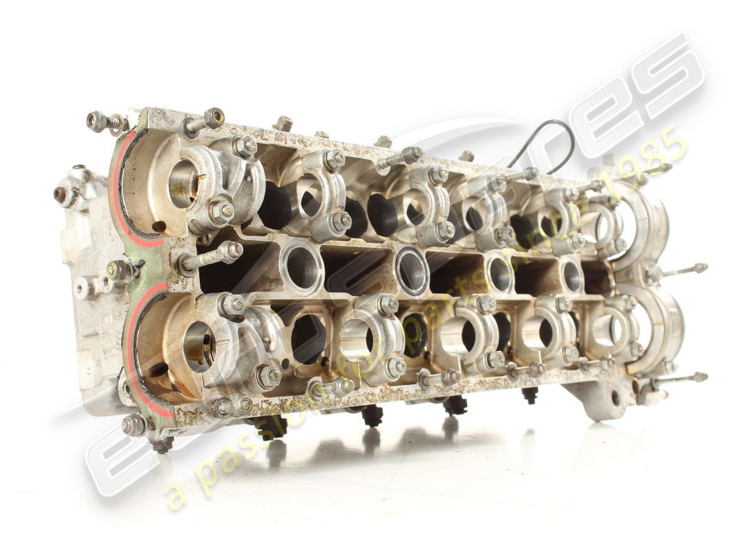 USED Ferrari RH CYLINDER HEAD COMPLETE . PART NUMBER 180705 (1)