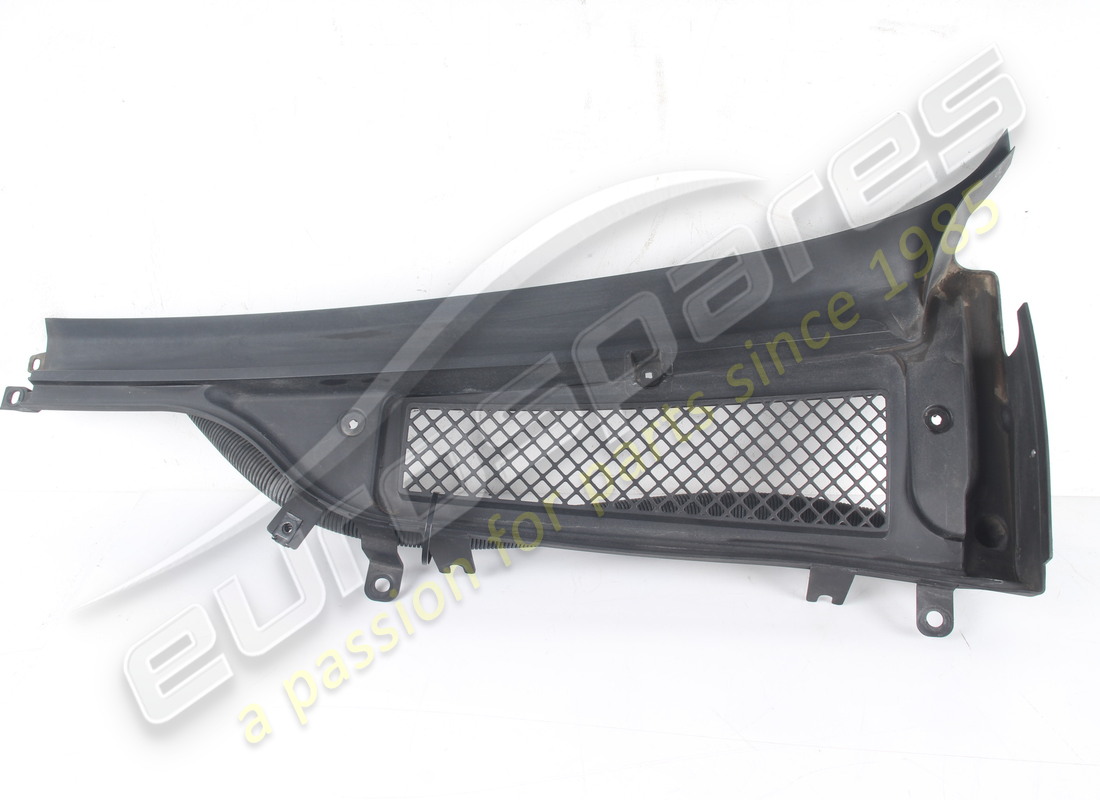 USED FERRARI COMPLETE LH UNDERWINDSCREEN TR. PART NUMBER 769800 (2) used ferrari complete lh underwindscreen tr. part number 769800 (2)