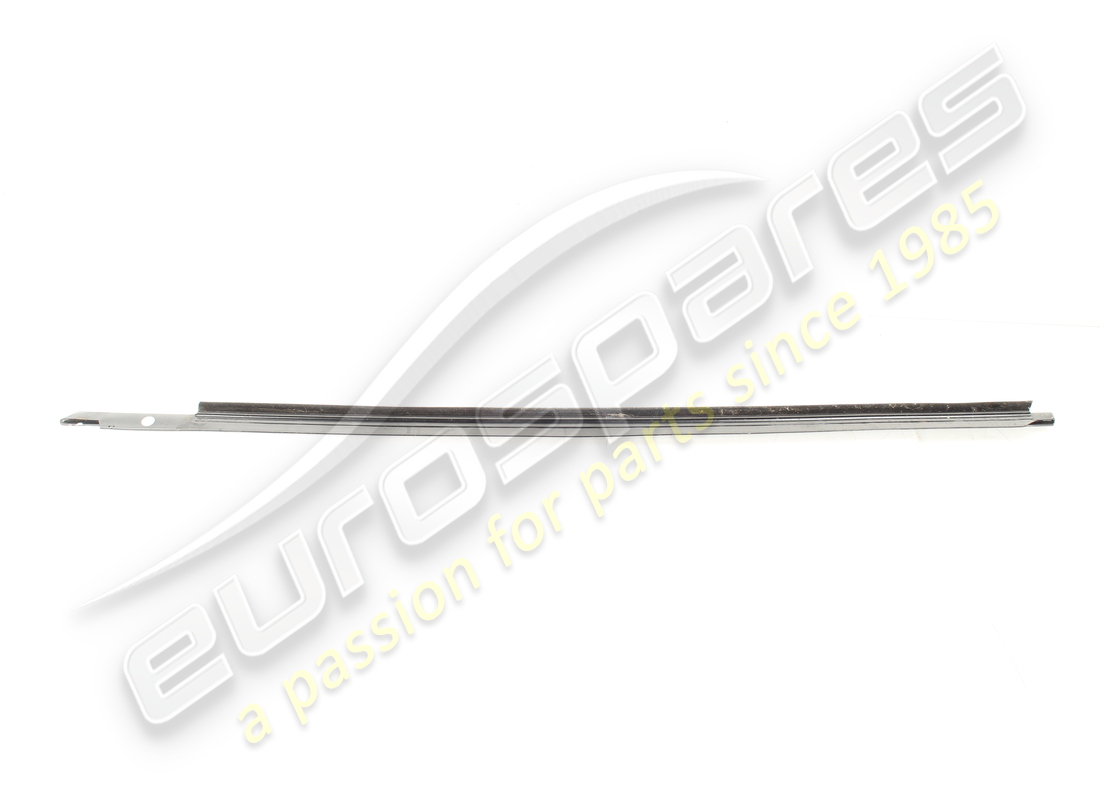 USED FERRARI RH WEATHER STRIP MOULDING. PART NUMBER 60635300 (2) used ferrari rh weather strip moulding. part number 60635300 (2)