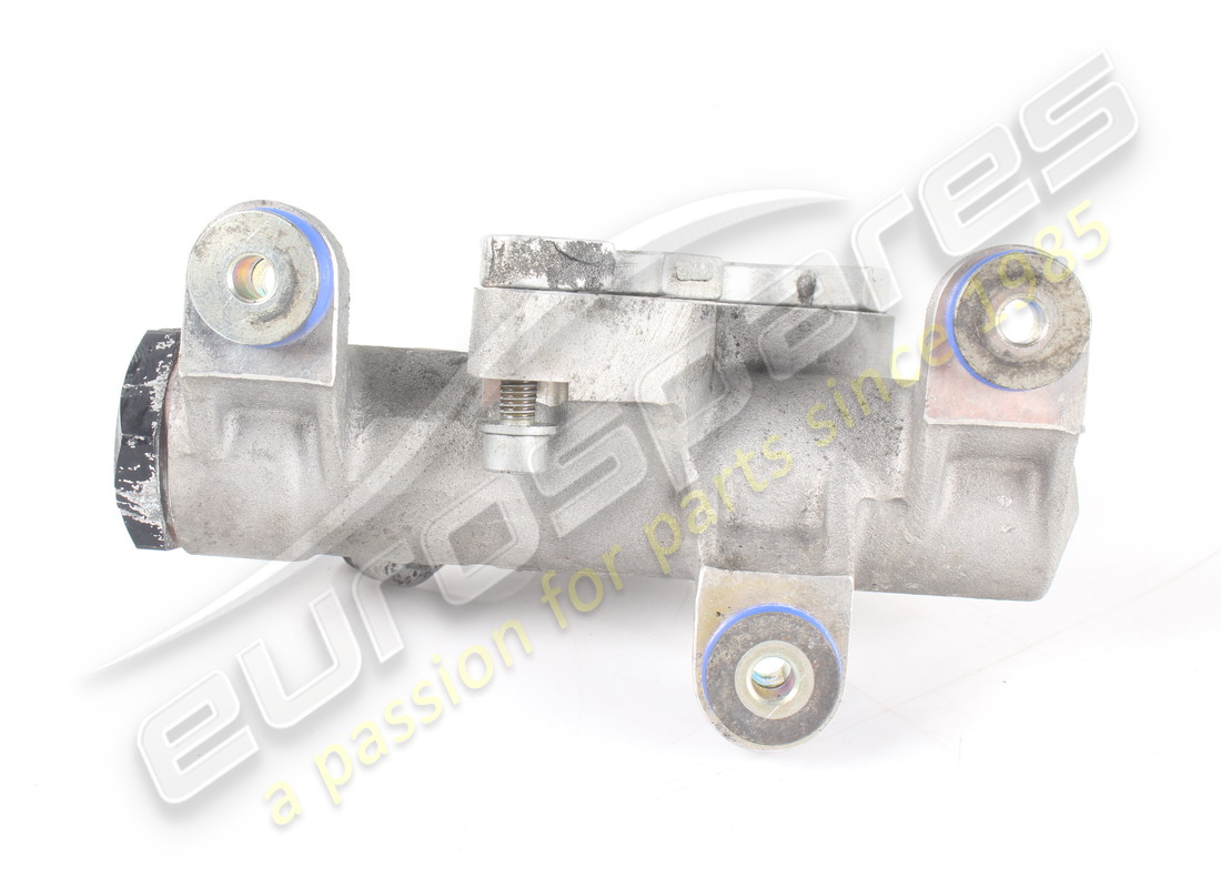 USED FERRARI COMPLETE OIL THERMOSTAT. PART NUMBER 304797 (6) used ferrari complete oil thermostat. part number 304797 (6)