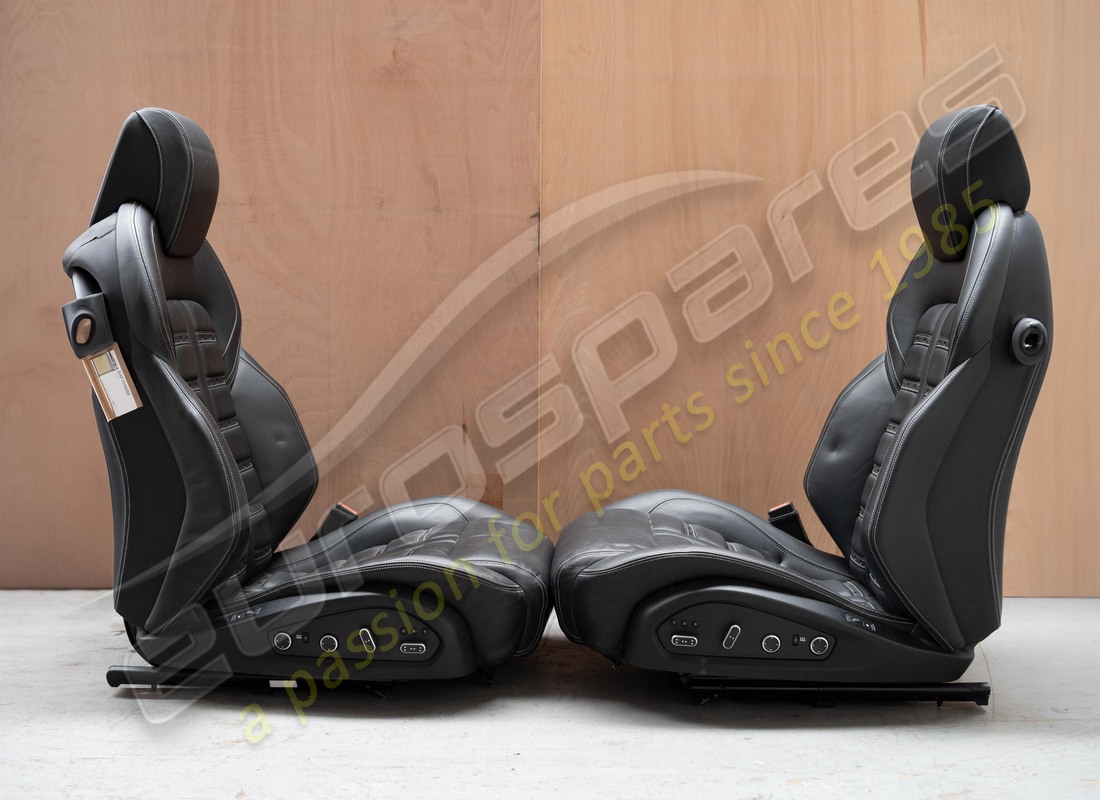 USED FERRARI COMPLETE SEAT SET. PART NUMBER EAP1558688 (9) used ferrari complete seat set. part number eap1558688 (9)