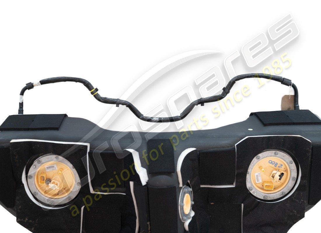 used ferrari fuel tank complete with soundproofing. part number 949079 (4)