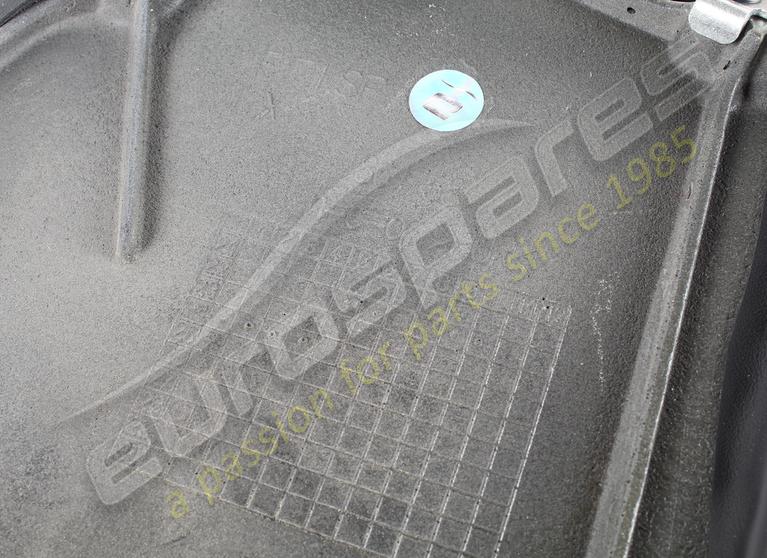 used ferrari fianchetto inferiore dx. complete. part number 973231 (4)