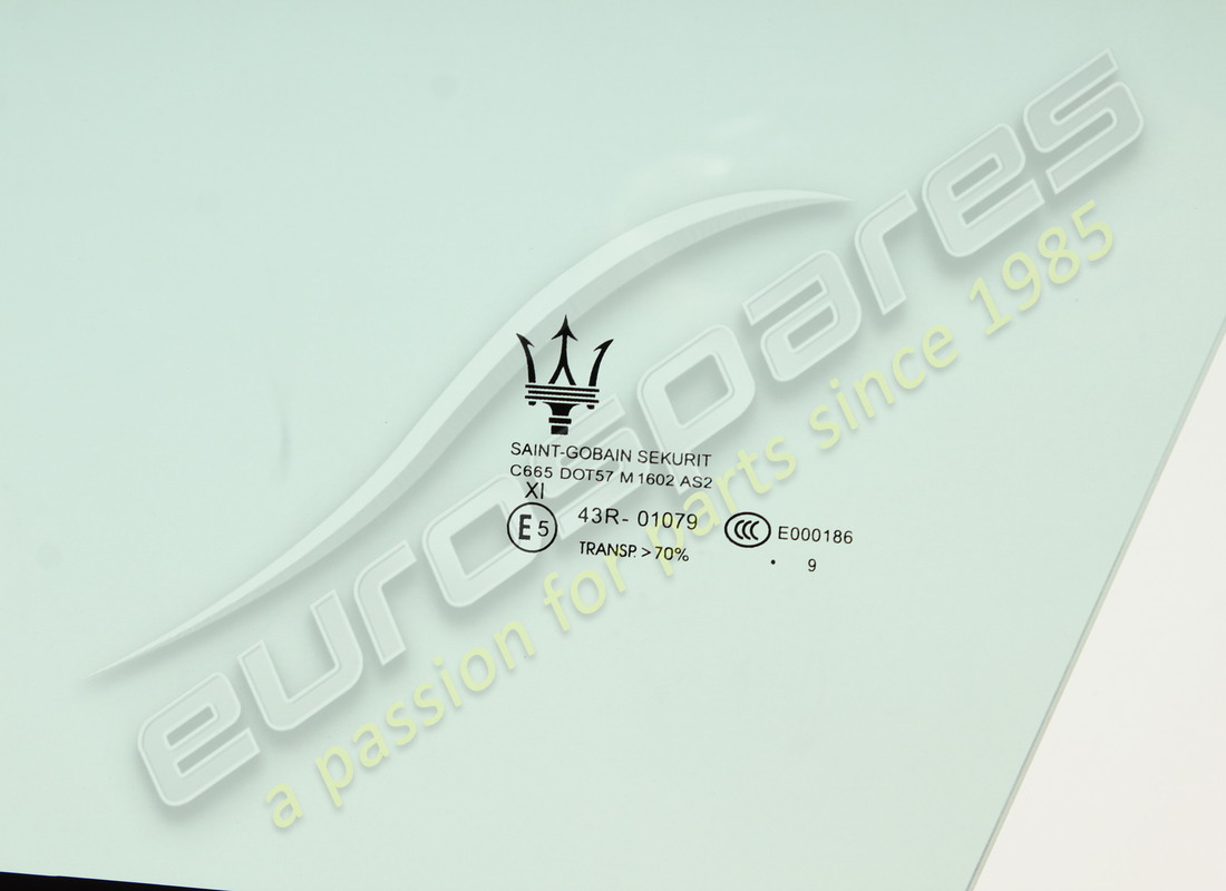 new maserati front lh door window glass. part number 670032192 (2)