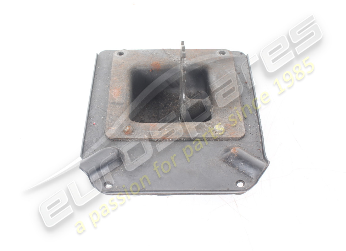 used maserati complete plate on tunnel. part number 365209151 (4)