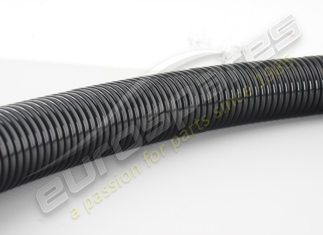 new aston martin assembly hose. part number 24121330aa (3)