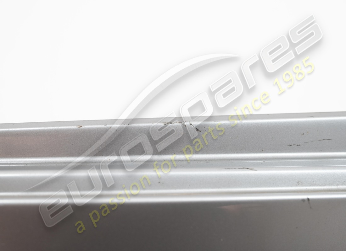 USED MASERATI RH SIDE SKIRT (PRIMER). PART NUMBER 673000022 (5) used maserati rh side skirt (primer). part number 673000022 (5)