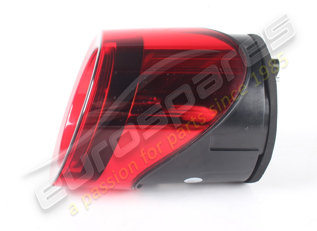 used ferrari inner rh tail light. part number 322257 (3)