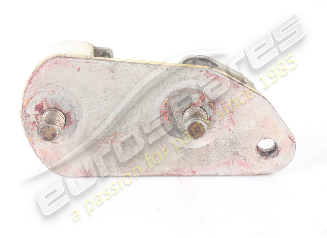 used ferrari rh catch plate. part number 40115503 (3)