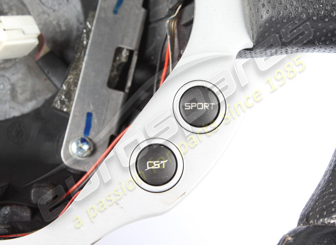 used ferrari 612 steering wheel. part number 68070900 (3)