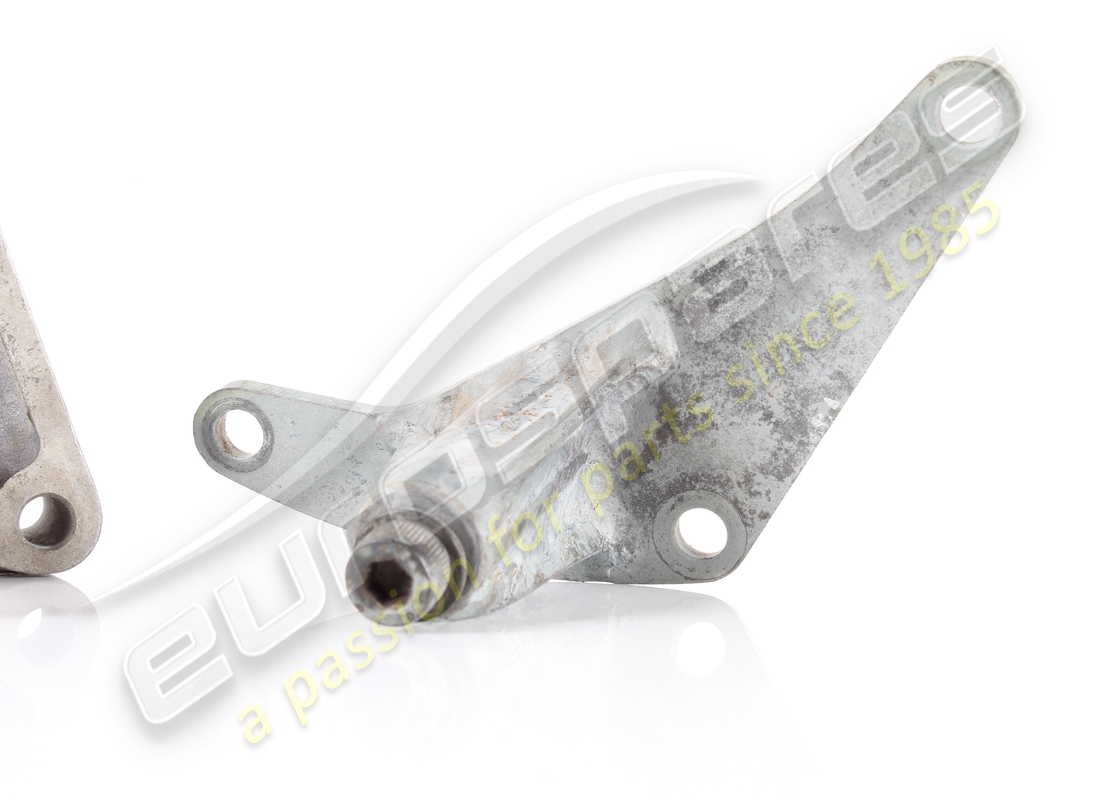 used ferrari support. part number 181822 (2)