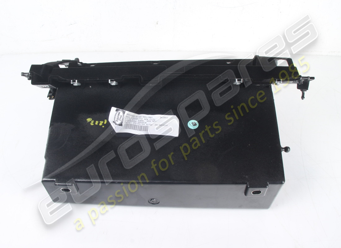 USED FERRARI VANO CASSETTO FLOCCATO COMPLETE D. PART NUMBER 847836 (4) used ferrari vano cassetto floccato complete d. part number 847836 (4)