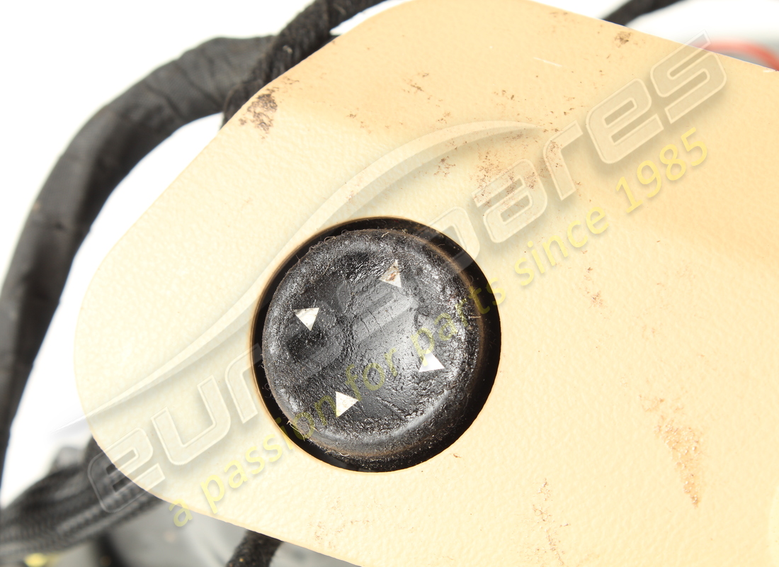 USED MASERATI LH FRONT CUSHION FRAME -VA. PART NUMBER 980139482 (7) used maserati lh front cushion frame -va. part number 980139482 (7)