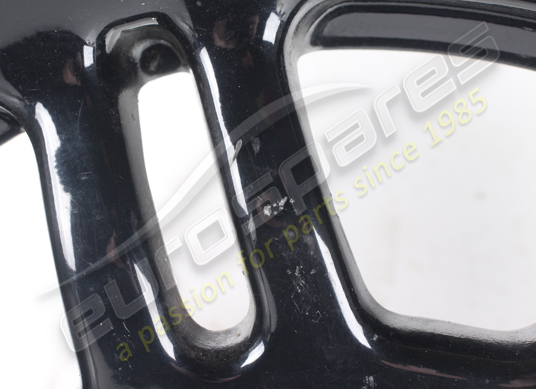 used maserati maserati part 377200330. part number 377200330 (3)