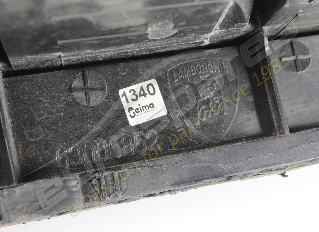 used lamborghini rear light. part number 410945096a (5)