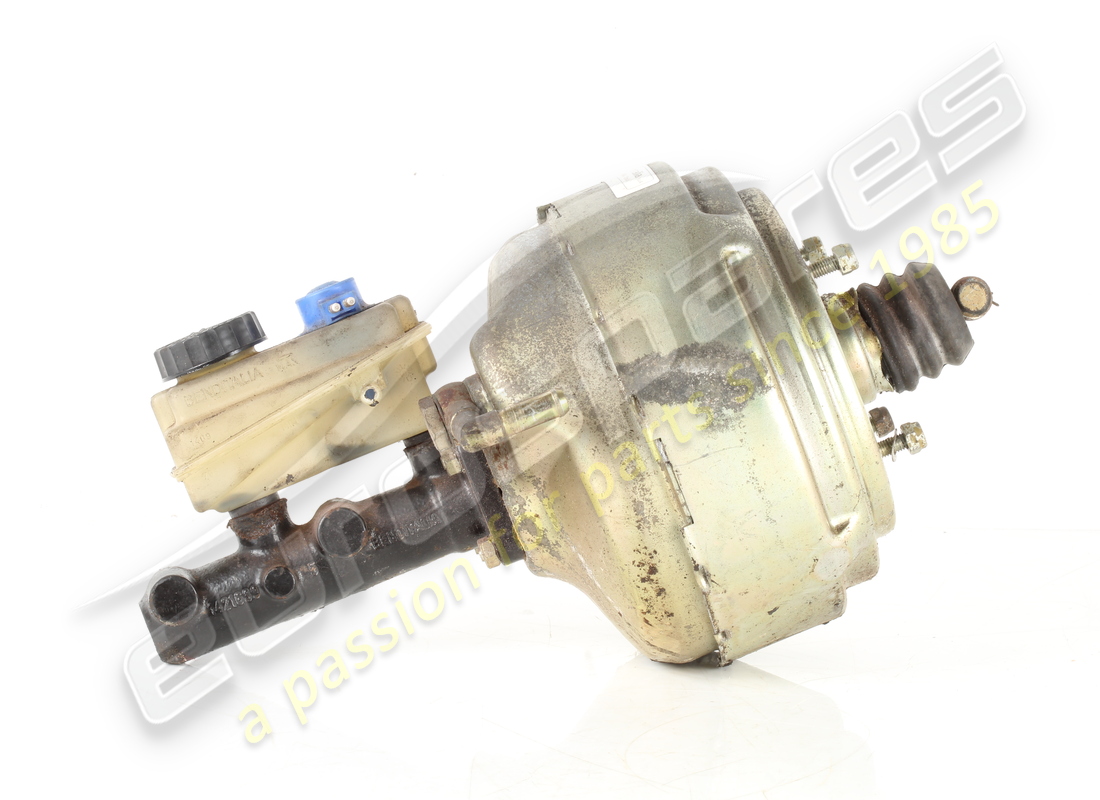 used ferrari rhd brake servo assembly. part number 124515 (1)