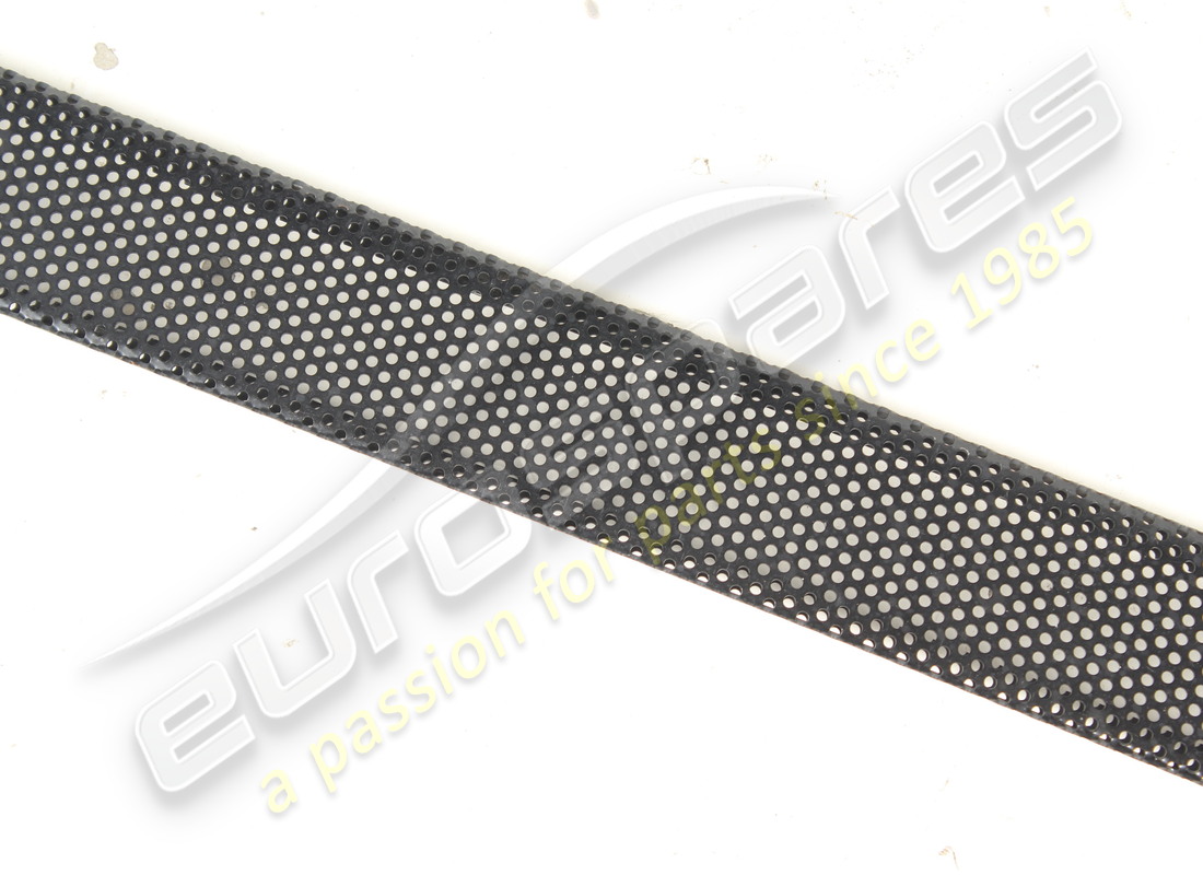 used ferrari rh side grille on fin. part number 61501000 (2)