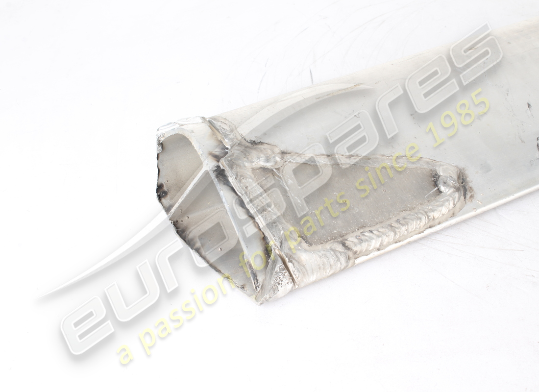 used ferrari complete lower cross member. part number 985207991 (3)