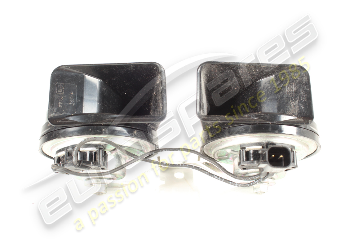 used ferrari horn. part number 785918 (2)