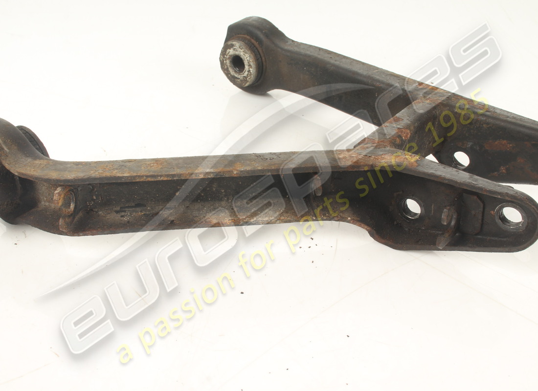 USED FERRARI LH FRONT SUSPENSION UPPER LEVER. PART NUMBER 131901 (6) used ferrari lh front suspension upper lever. part number 131901 (6)