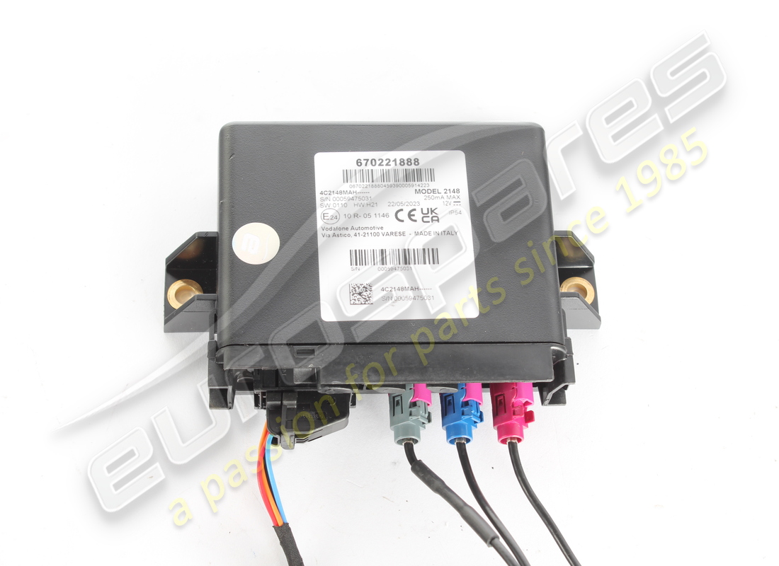used maserati gps control unit. part number 670221888 (2)